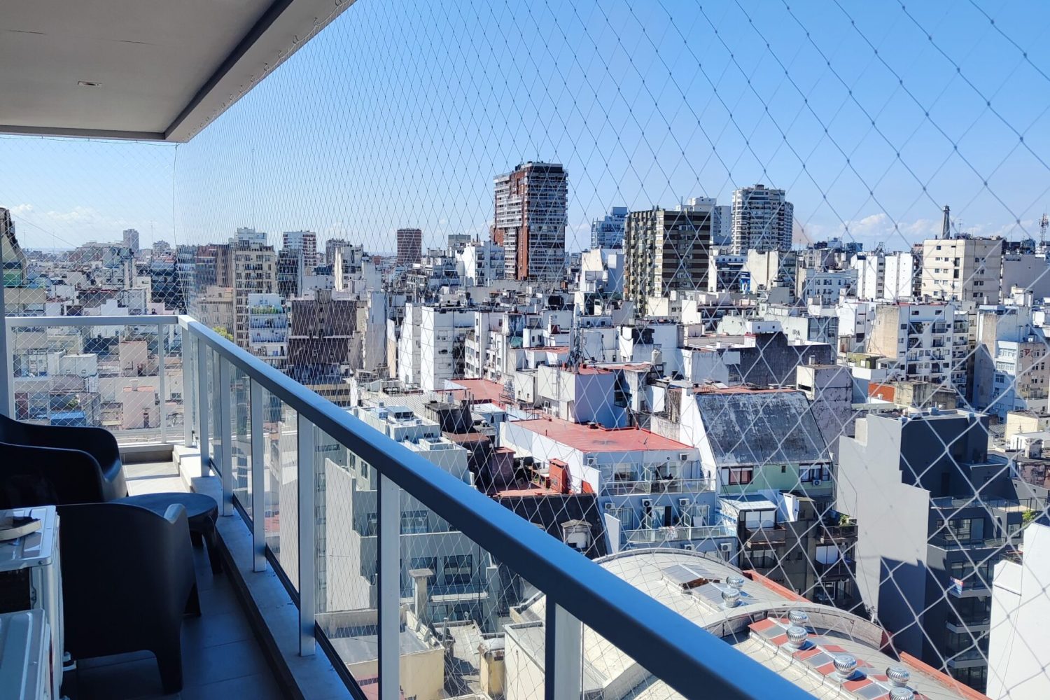 red de seguridad para balcón instalada en departamento de Palermo, Buenos Aires